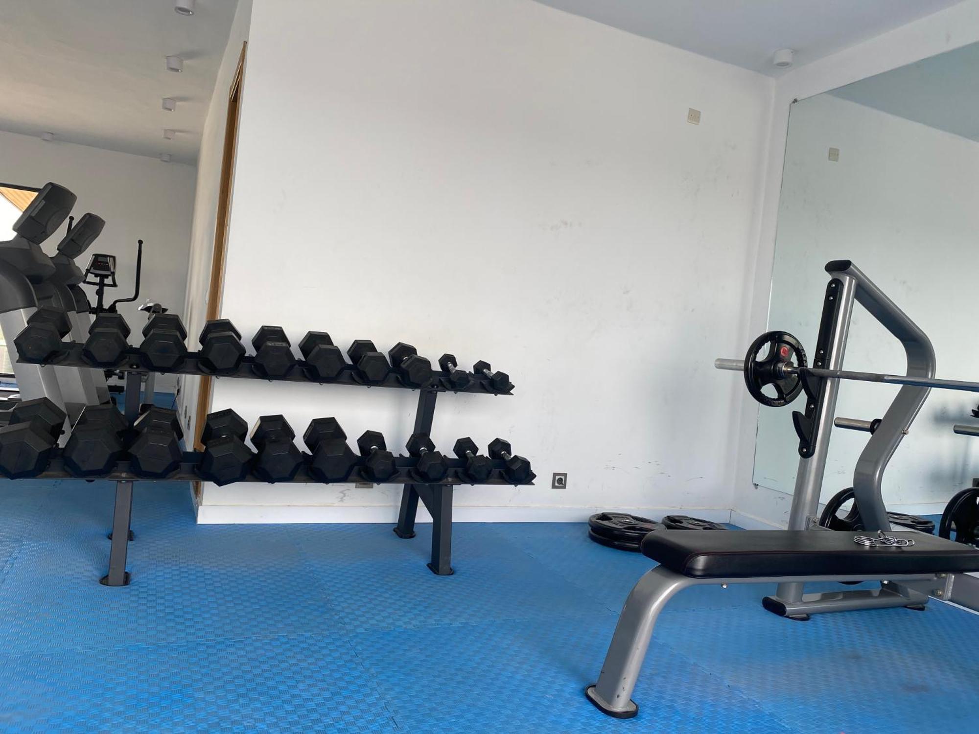 Cocon Cozy Standing With Gym Sejour Chez Hote داكاغْ المظهر الخارجي الصورة