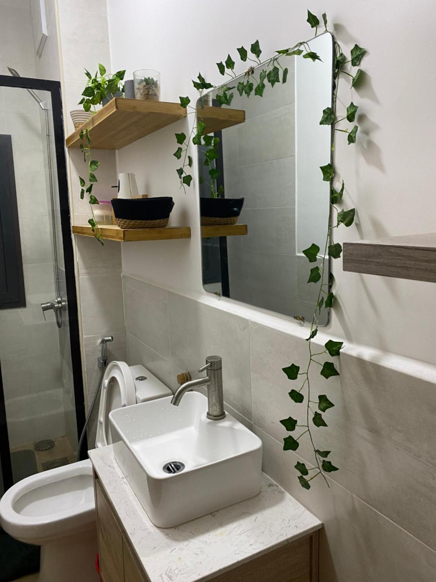 Cocon Cozy Standing With Gym Sejour Chez Hote داكاغْ المظهر الخارجي الصورة
